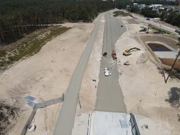 Prace na terenie budowy tunelu pod Świną 