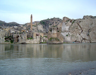 Miniatura: Turcja zatopi starożytne miasto Hasankeyf....