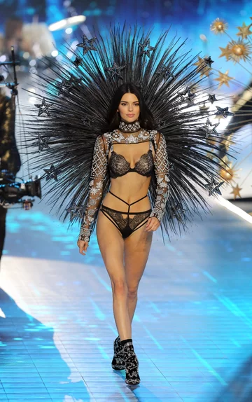 Jeden z aniołków Victoria's Secret 