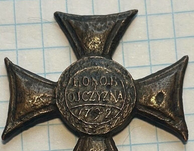 Miniatura: Order Virtuti Militari wystawiony na...