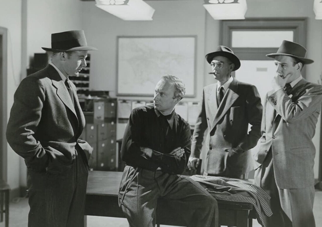 Norman Lloyd w filmie „Scene of the Crime” (1949) 