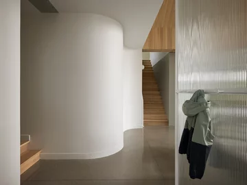 Minimalistyczny dom na klifie, projekt Matière Première Architecture 