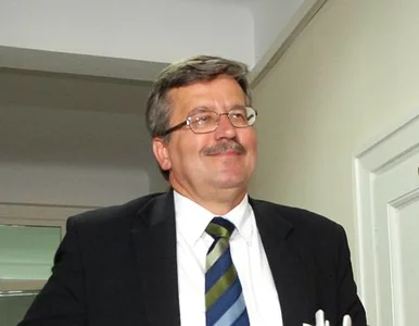 Miniatura: Tajemniczy lot Komorowskiego