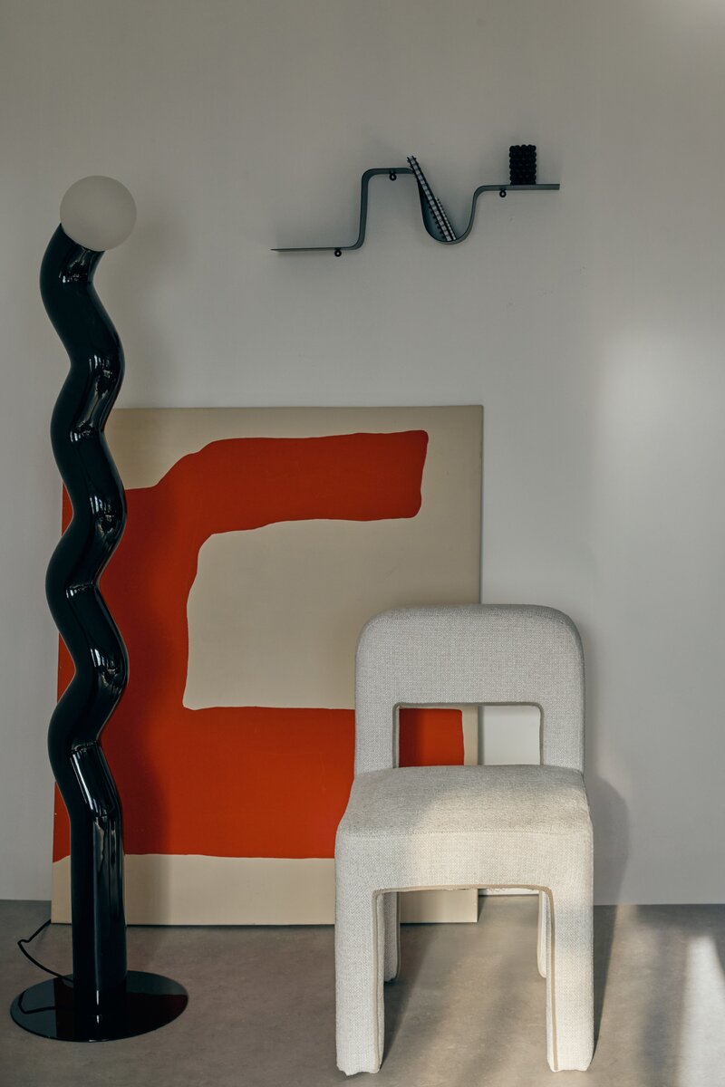 Artystyczna kreska, organiczne formy i&nbsp;świadoma niedoskonałość &ndash; trend Living Sketches zamienia wnętrze w&nbsp;przestrzeń inspirowaną procesem tw&oacute;rczym, gdzie detal i&nbsp;linia grają gł&oacute;wną rolę