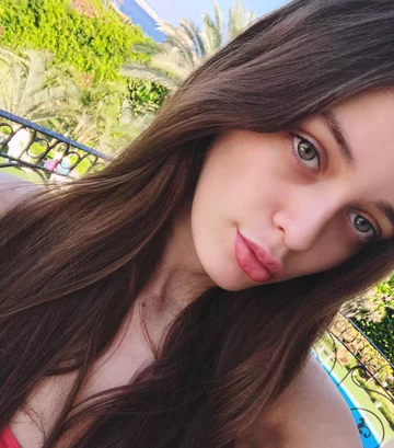 Felicite Tomlinson 