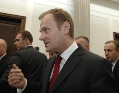 Miniatura: Tusk: 2010 rok kluczowy dla reformy służby...