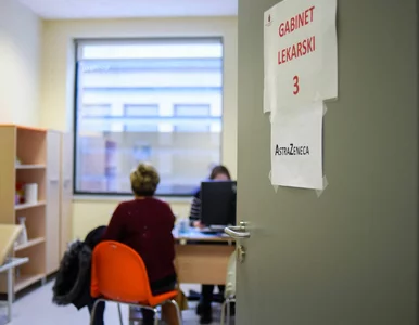 Miniatura: Jak Polacy oceniają akcję szczepień...