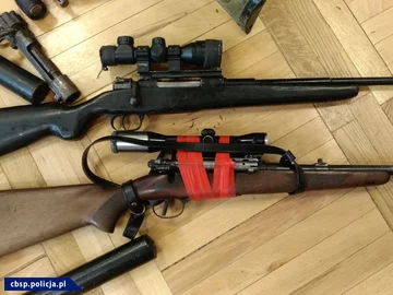 Arsenał przejęty przez CBŚP Dwa sztucery z celownikiem optycznym