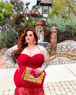 Miniatura: Modelka plus size Tess Holliday na...