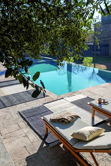 Dywany zewnętrzne marki Nanimarquina z oferty MO-Rugs 