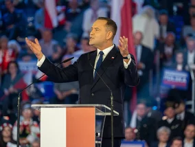 Miniatura: Młodzi wysoko oceniają Nawrockiego....
