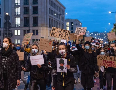 Miniatura: Sondaż „Wprost”: Ponad połowa Polaków...