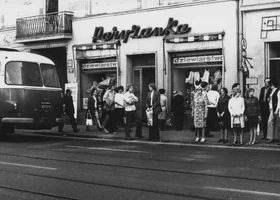 Miniatura: 10 pytań o czasy PRL-u. Na ile z nich...