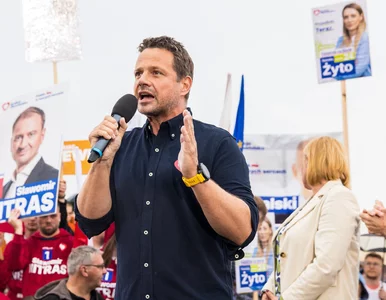 Miniatura: Rafał Trzaskowski o PiS: Próbują obudzić...