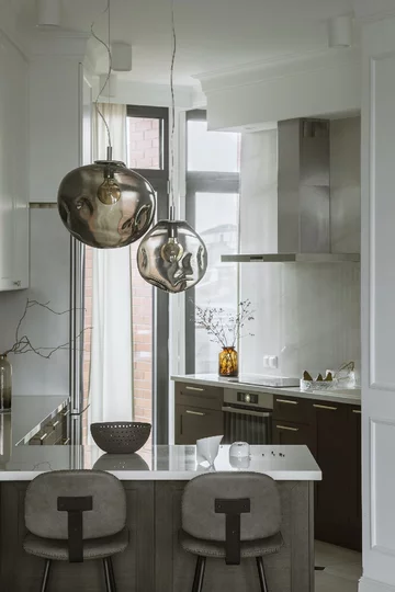 Paryski artyzm w Warszawie. Apartament w Centrum Praskim Koneser 