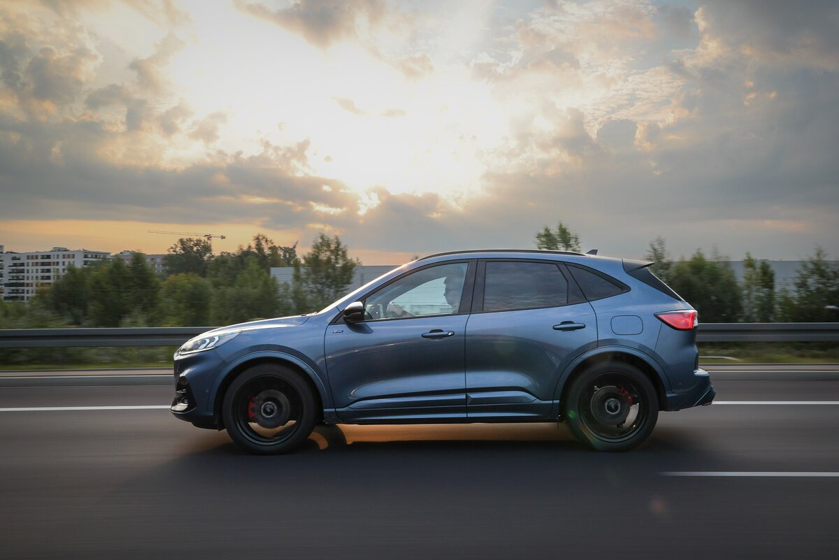 Ford Kuga: HEV vs. PHEV – test porównawczy napędów hybrydowych 