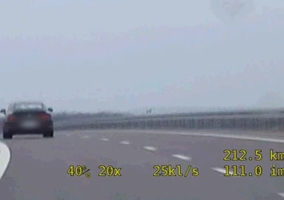 Kierowca postanowił „przewietrzyć” Bentleya