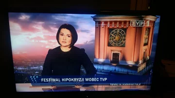 Paski informacyjne w TVP Info 