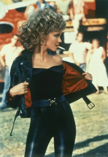 Olivia Newton-John jako Sandy w filmie „Grease” 