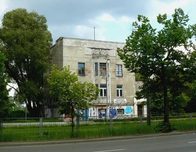 Miniatura: Dom pod Skarabeuszami w Warszawie....