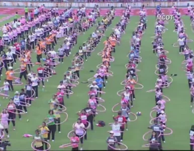 Miniatura: W Bangkoku pobili rekord. 3 tysiące osób...