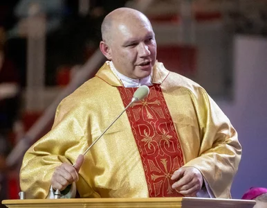 Miniatura: Ksiądz przez trzy lata zarobił ponad pół...