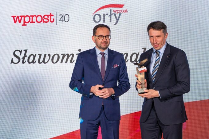 Sławomir Szmal otrzymał nagrodę Orły „Wprost" w kategorii „Osobowość regionu”. Nagrodę wręczał Robert Jakubik, dyrektor biura Ministra Funduszy i Polityki Regionalnej