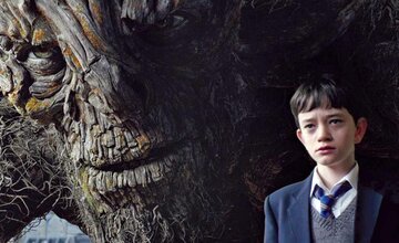 kadr z&nbsp;filmu "Siedem minut po&nbsp;p&oacute;łnocy" (2016)