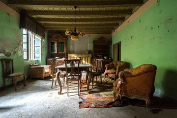 Wnętrze porzuconego budynku 