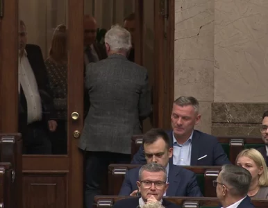 Miniatura: Incydent w Sejmie. Hołownia: Czy pan jest...