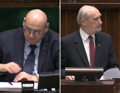 Miniatura: Macierewicz nie wytrzymał, pokazał...