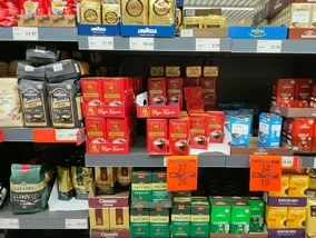 Miniatura: Aldi sypnęło rabatami na kawę. Lavazza 45...
