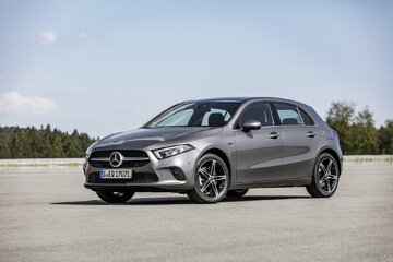 Hybrydowe Mercedesy klasy A&nbsp;i&nbsp;B