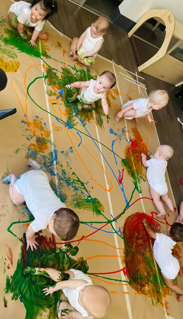 Dzieci z przedszkola Green Leaves 