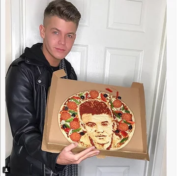 Praca Nathana Wyburna 