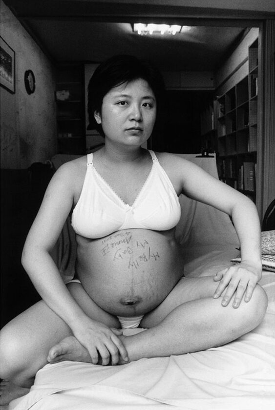 Zdjęcia przedstawiające rodzicielstwo autorstwa Annie Wang 