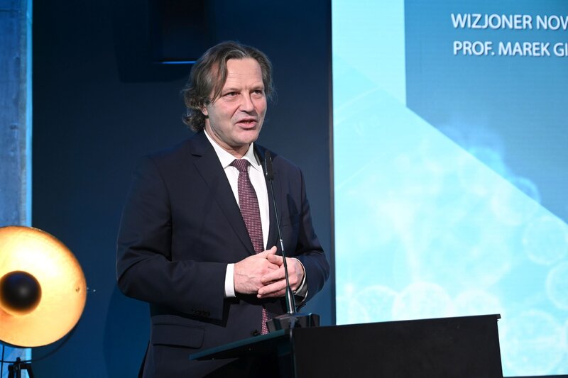 Prof. Marek Gierlotka