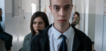 Kadr z&nbsp;filmu &bdquo;Śubuk&rdquo;