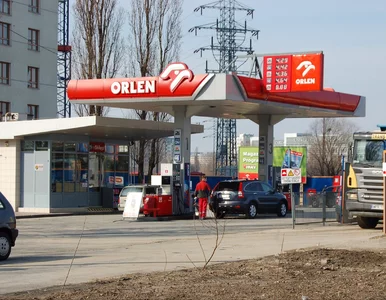 Miniatura: Tyle zarabia kasjer na stacji Orlen. Na...
