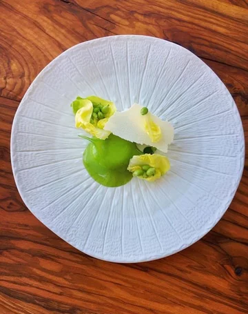 Danie we francuskiej restauracji Mirazur 