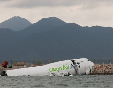 Miniatura: Samolot zjechał z pasa startowego do wody....