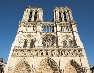 Miniatura: Atak pod Notre Dame. 22-letni Algierczyk...