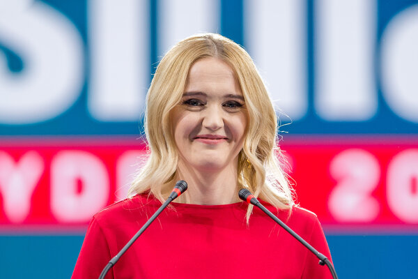 Miniatura: Paulina Kosiniak-Kamysz – żona kandydata...