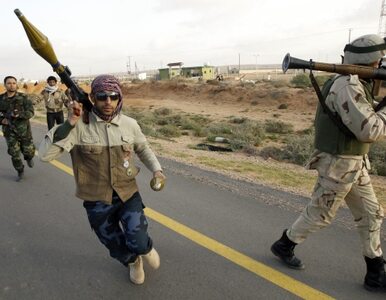 Miniatura: Libijscy powstańcy chcą demokracji....