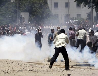 Miniatura: Bilans zamieszek w Kairze: 590 rannych