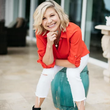 Emilee Garfield 