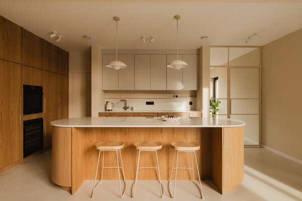 Miniatura: Naturalne materiały, jasne drewno,...