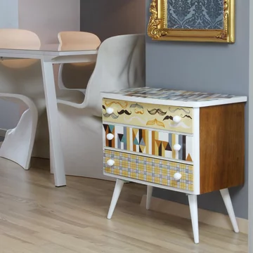 Szafka z Wąsem autorstwa Lidii Skarzyńskiej / ArtPoPo.pl