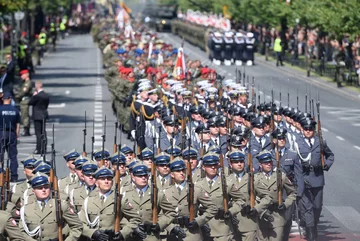 Defilada z okazji Święta Wojska Polskiego 