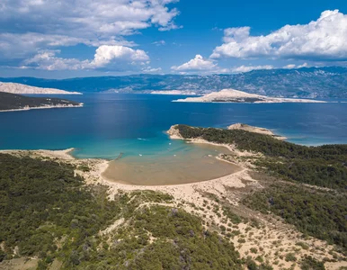 Miniatura: Najlepsze plaże w Chorwacji z dala od...